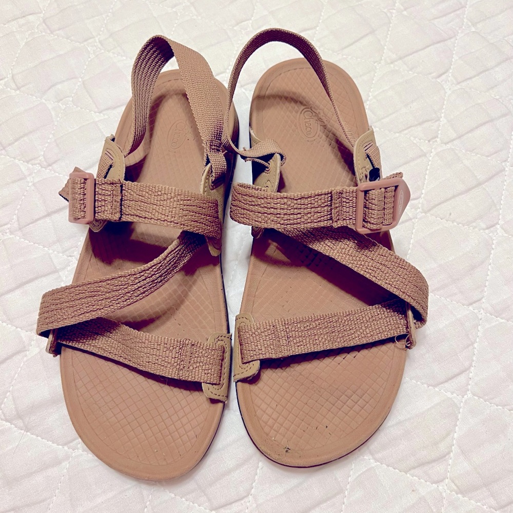 Chacos size 7